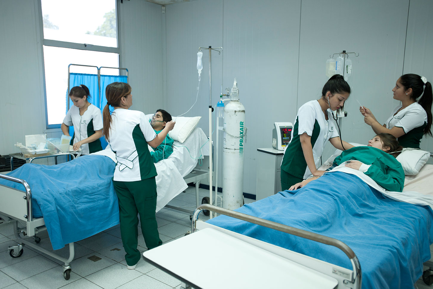 Técnico en Enfermería y Técnico en Enfermería Gineco-Obstétrica y Neonatal se acreditan por 6 años