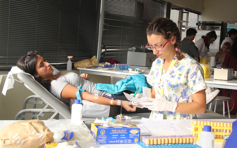 Estudiantes donaron sangre en nueva campaña de Escuela de Tecnología Médica