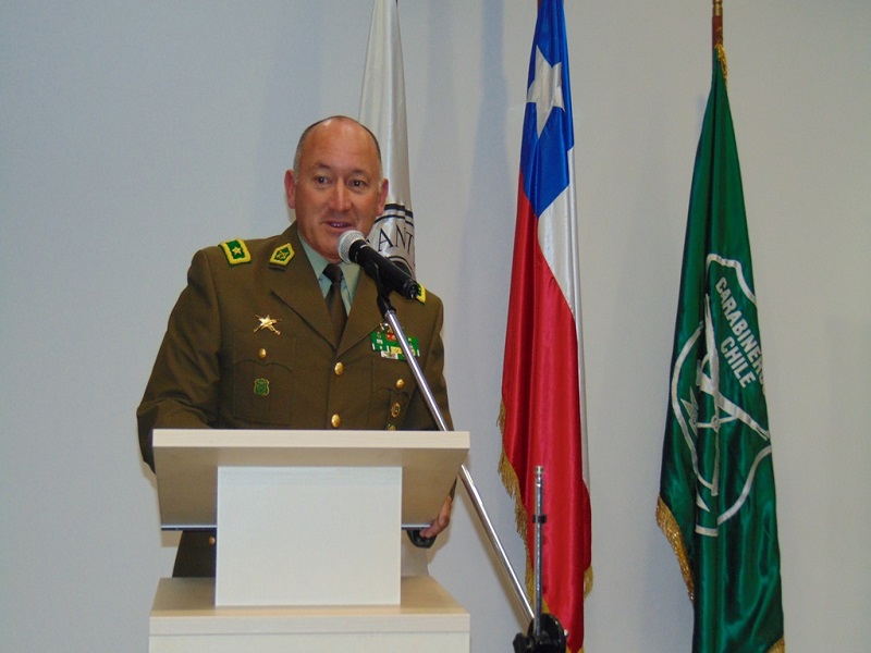 General Rolando Casanueva : “Proceso de modernización de la institución necesita gente con un perfil distinto”