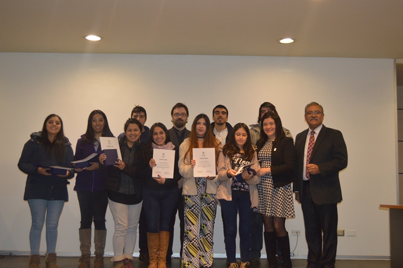 Estudiantes de Santo Tomás Temuco recibieron premio “Búsqueda de la excelencia a partir del esfuerzo”