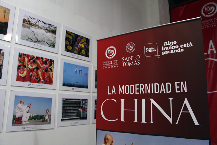 Muestra sobre China del siglo XXI se inauguró en Talca