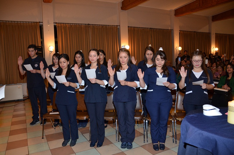 Nuevos enfermeros de la UST Temuco realizaron su juramento profesional