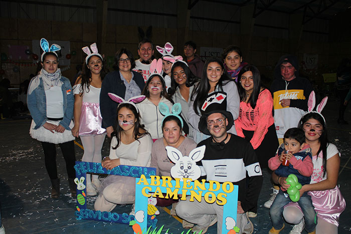 Abriendo Caminos celebró Pascua del Conejo con niños y adolescentes