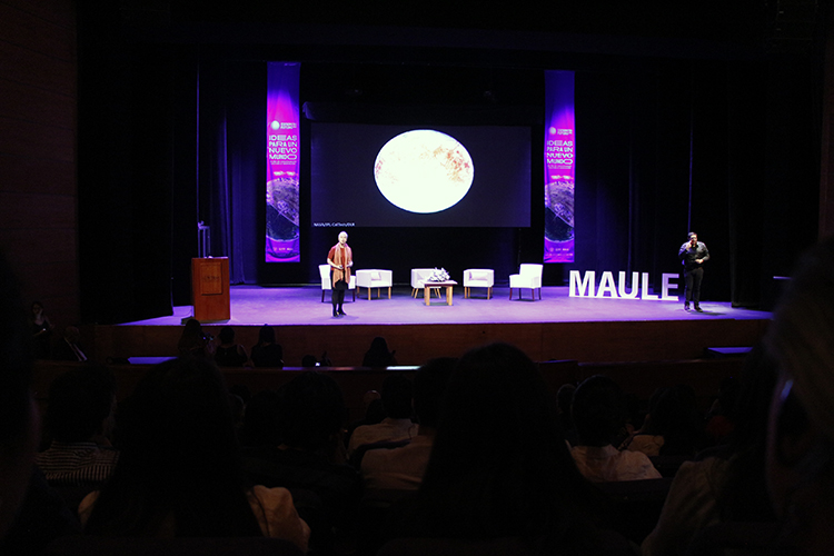 Académicos de la Universidad Santo Tomás expusieron en el Congreso Futuro en Talca