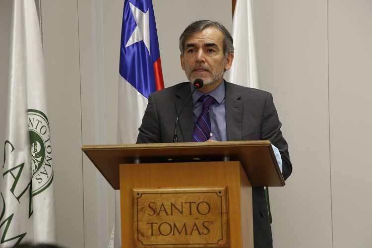 Vicerrector José Julio León dictó Clase Magistral sobre “Derechos Sociales y nueva Constitución”