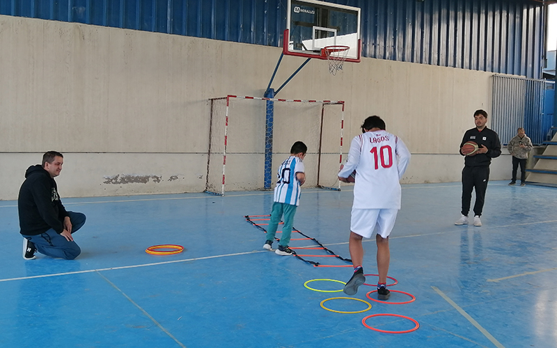 Innovación Social: Carrera de Terapia Ocupacional inicia taller gratuito de básquetbol inclusivo en Quilpué