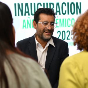 Sede Iquique inicia Año Académico con charla de reconocida investigadora en neurociencia y educación