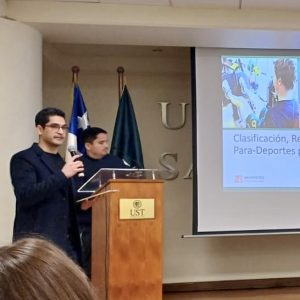 Jornada de Divulgación Científica en UST Santiago