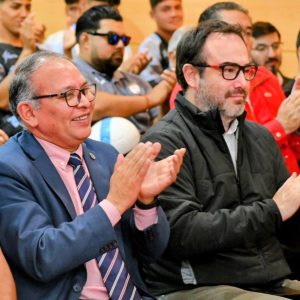 Santo Tomás y Club Deportes Iquique sellan alianza estratégica por el deporte y la educación