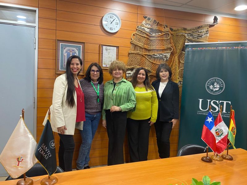 Universidad Santo Tomás Arica realiza encuentro académ ...